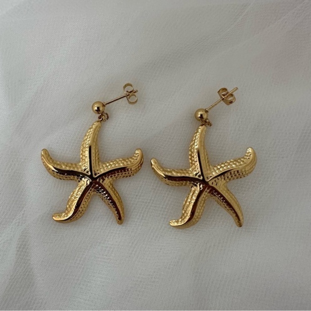 Gold‎ Starfish Dangle Earrings